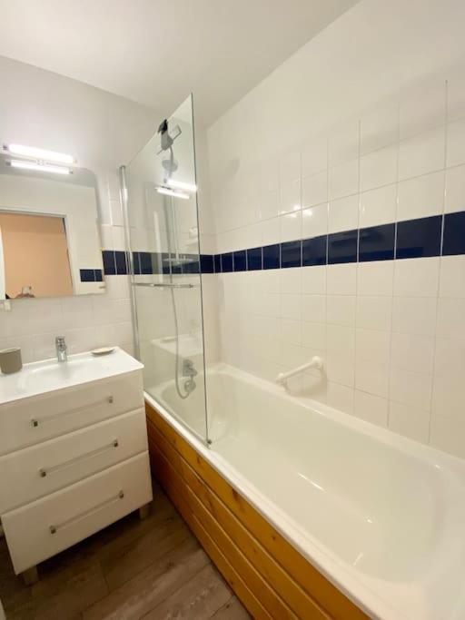 Studio Entre Mer Et Dunes Avec Balcon Vue Laterale Mer 50M Plage Pour 3 Pers Wifi Menage Compris Fort-Mahon-Plage Exteriör bild