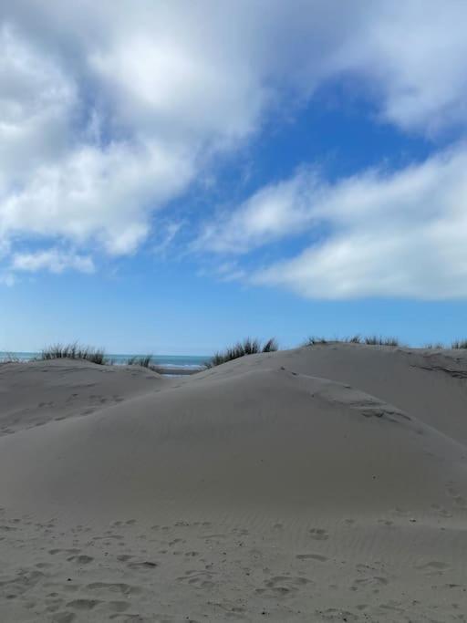 Studio Entre Mer Et Dunes Avec Balcon Vue Laterale Mer 50M Plage Pour 3 Pers Wifi Menage Compris Fort-Mahon-Plage Exteriör bild