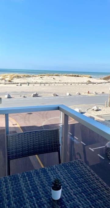 Studio Entre Mer Et Dunes Avec Balcon Vue Laterale Mer 50M Plage Pour 3 Pers Wifi Menage Compris Fort-Mahon-Plage Exteriör bild