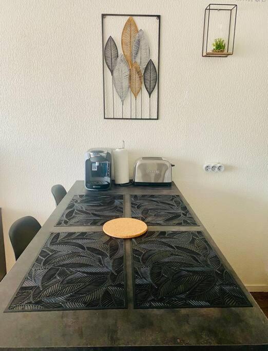 Studio Entre Mer Et Dunes Avec Balcon Vue Laterale Mer 50M Plage Pour 3 Pers Wifi Menage Compris Fort-Mahon-Plage Exteriör bild