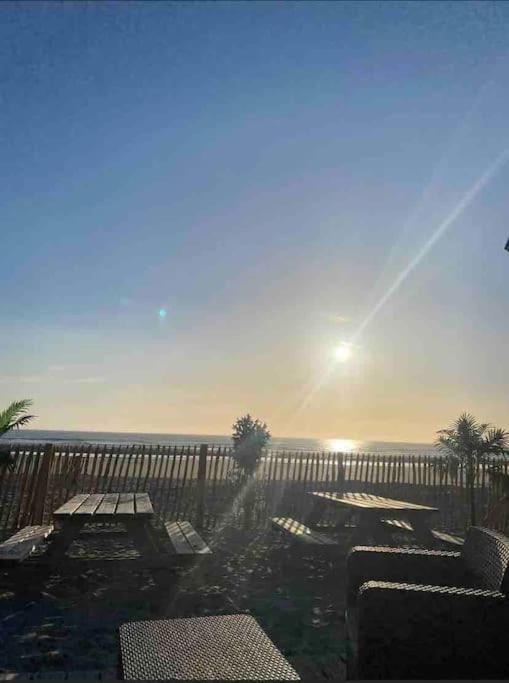 Studio Entre Mer Et Dunes Avec Balcon Vue Laterale Mer 50M Plage Pour 3 Pers Wifi Menage Compris Fort-Mahon-Plage Exteriör bild
